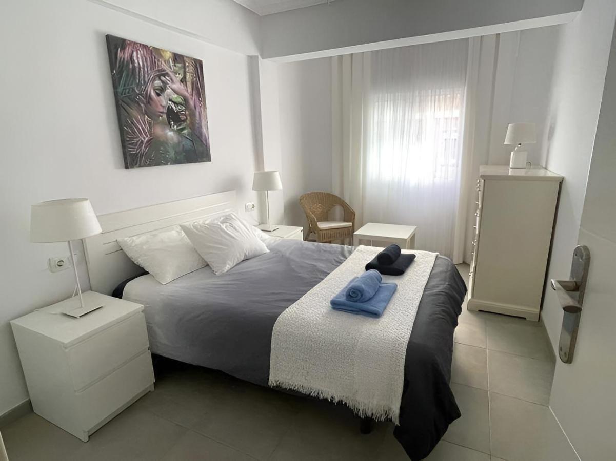 Del Mar 1 Deluxe Apartment Torrevieja Centrum Dış mekan fotoğraf